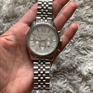 ✨ Michael Kors Watch ✨